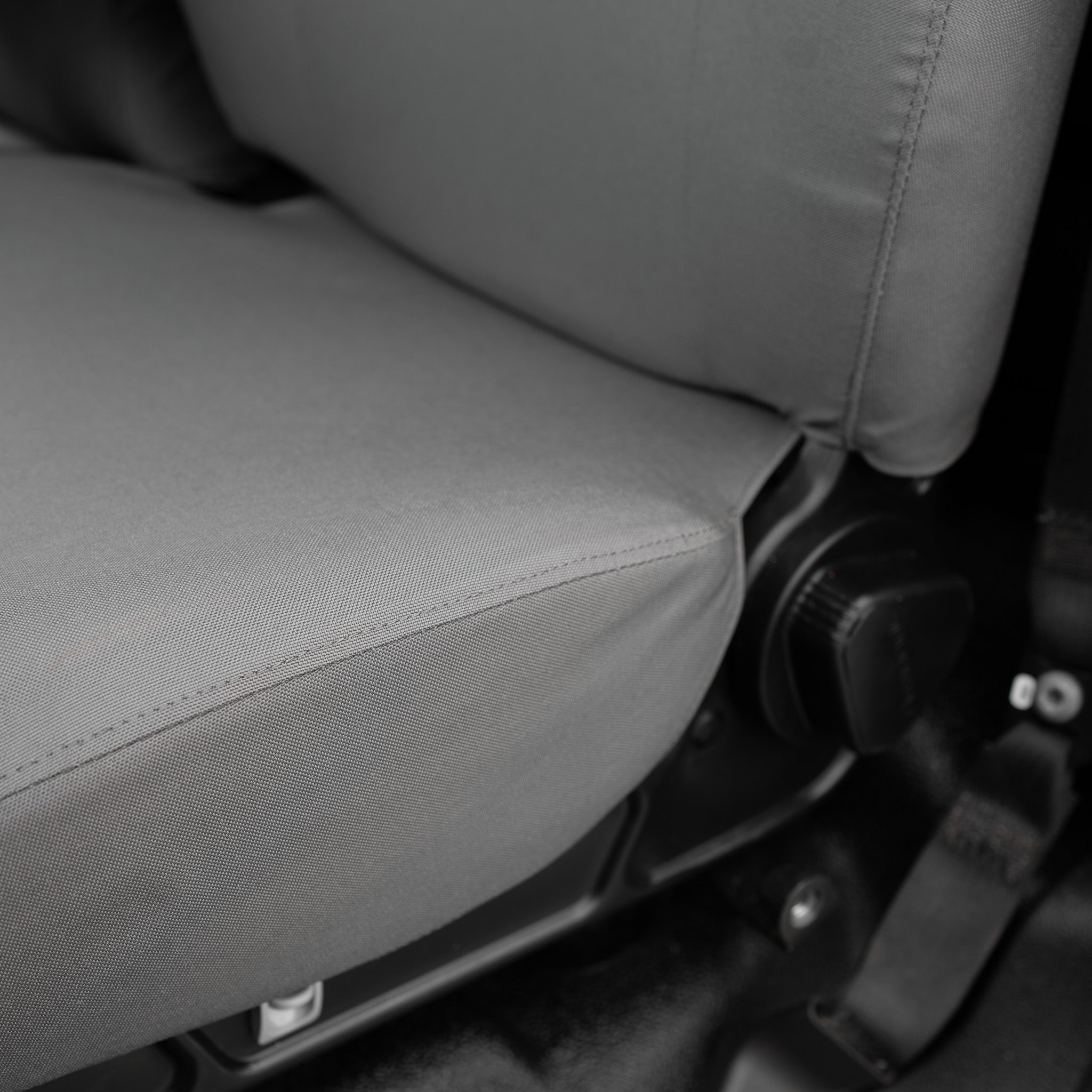 Front Antimicrobial Seat Cover for Ford F650/F750 (W0525007)