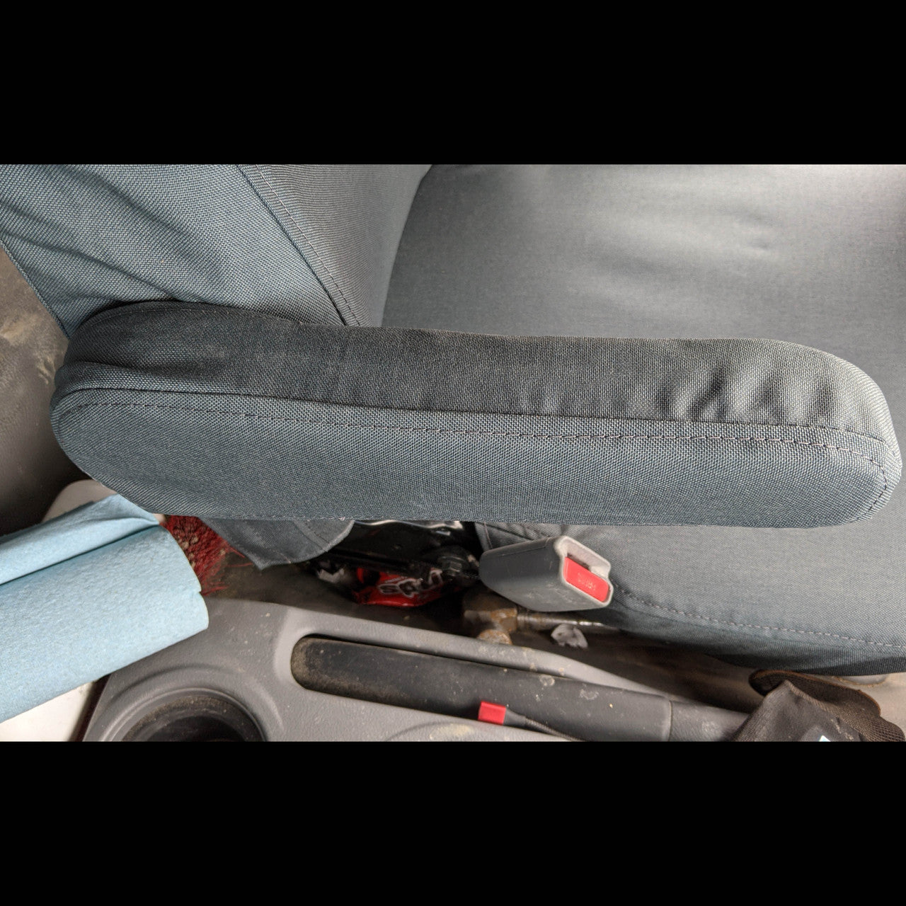 Hino Seat Cover (W1825000)